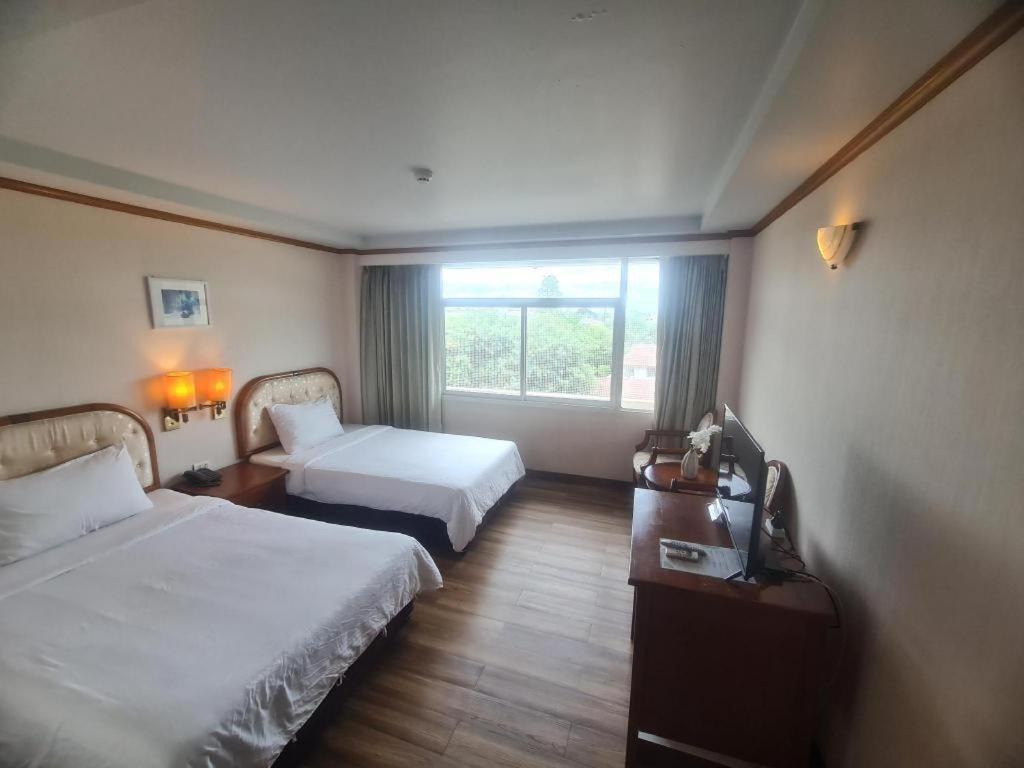 Western Grand Hotel Ratchaburi Ban Bang Kra Buitenkant foto