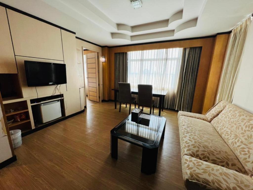 Western Grand Hotel Ratchaburi Ban Bang Kra Buitenkant foto