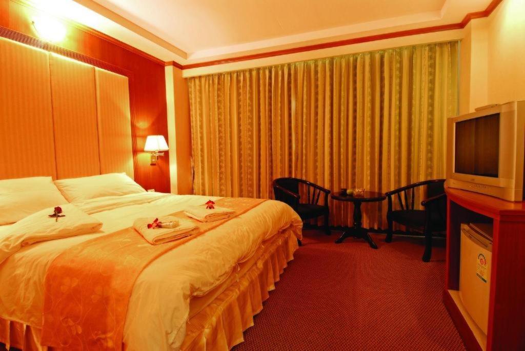 Western Grand Hotel Ratchaburi Ban Bang Kra Buitenkant foto