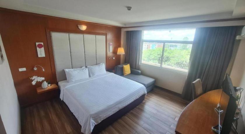 Western Grand Hotel Ratchaburi Ban Bang Kra Buitenkant foto