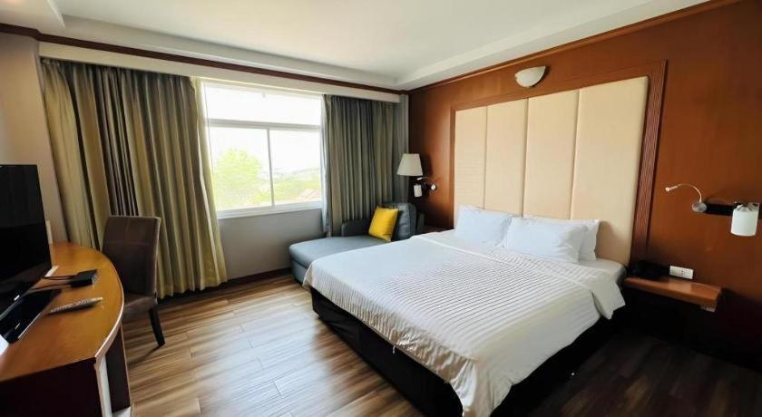 Western Grand Hotel Ratchaburi Ban Bang Kra Buitenkant foto
