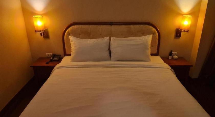 Western Grand Hotel Ratchaburi Ban Bang Kra Buitenkant foto